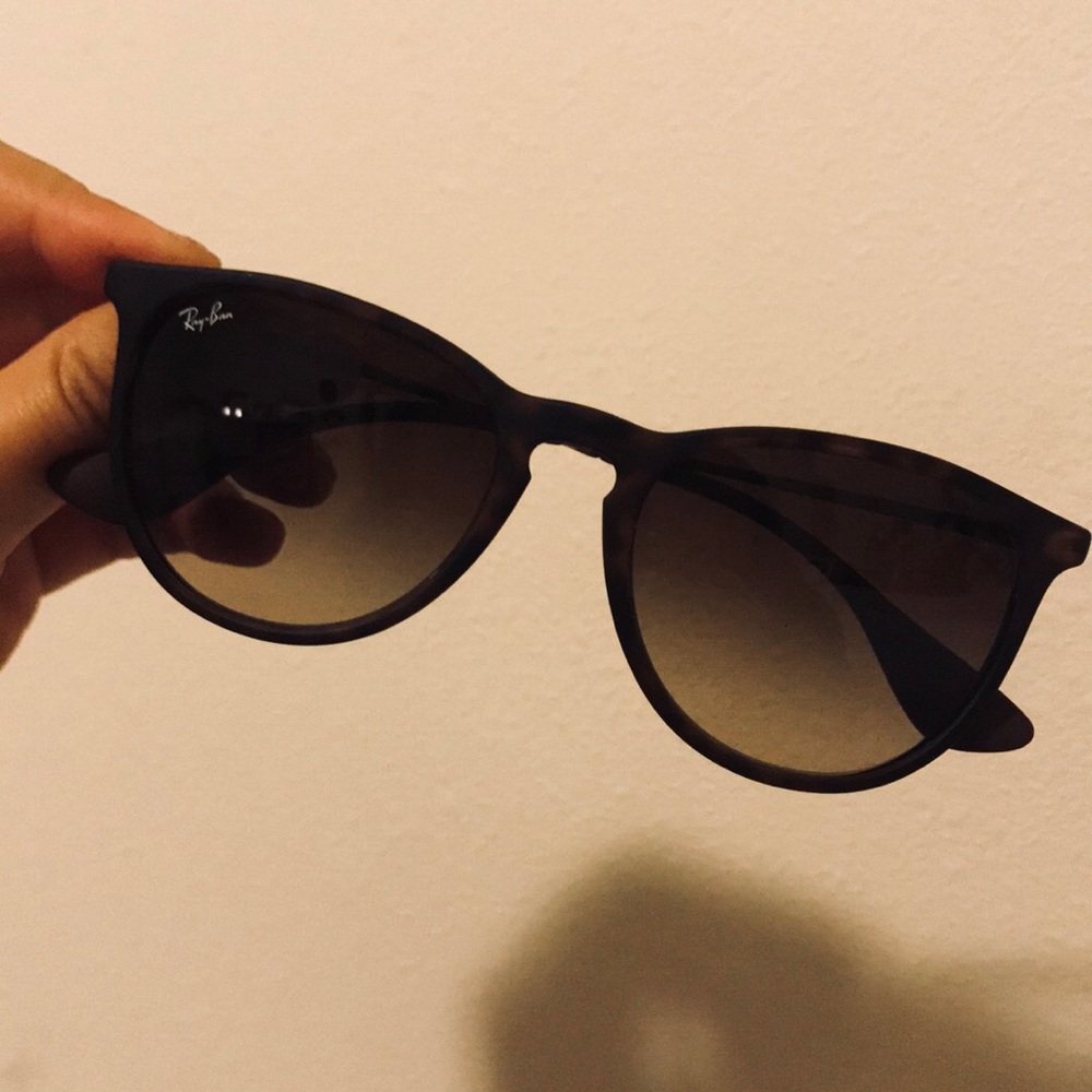 Ray Bans Erika Sunglasses (54mm)